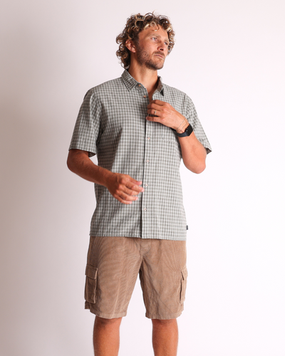 Barrack Cord Short - Sand