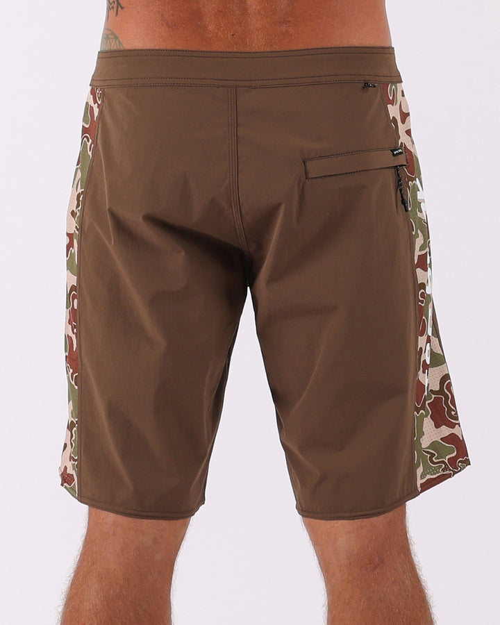 Motion Camo Trunk - Brown