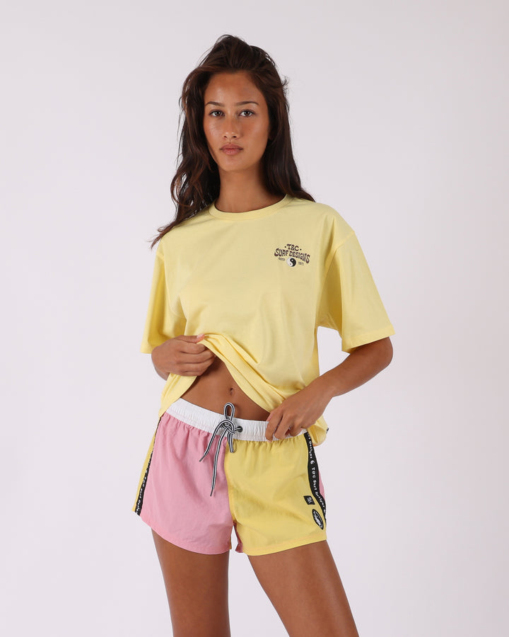 Good Vibes Tee - Pina Colada