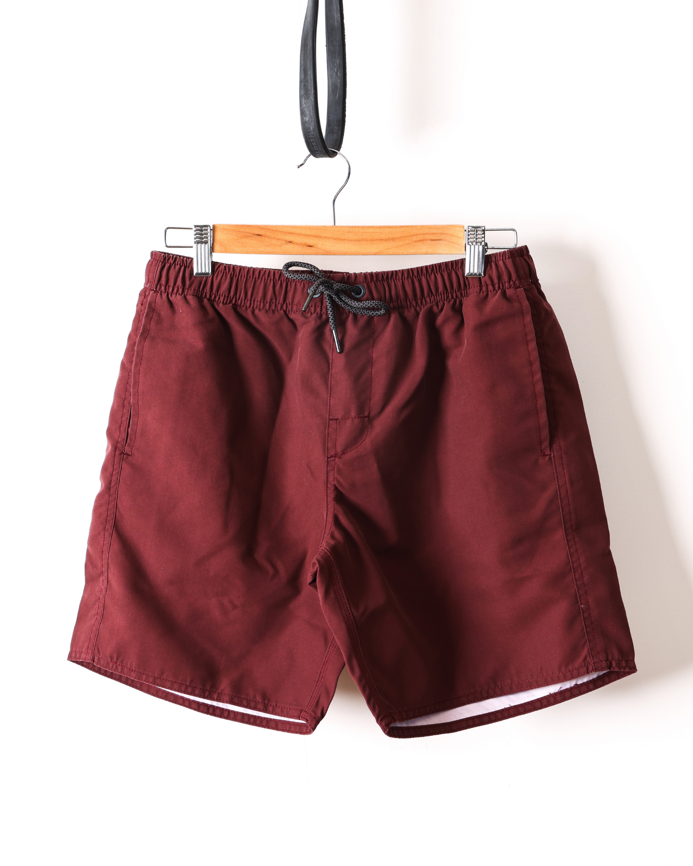 Supply Beach Short - Washed Burgundy