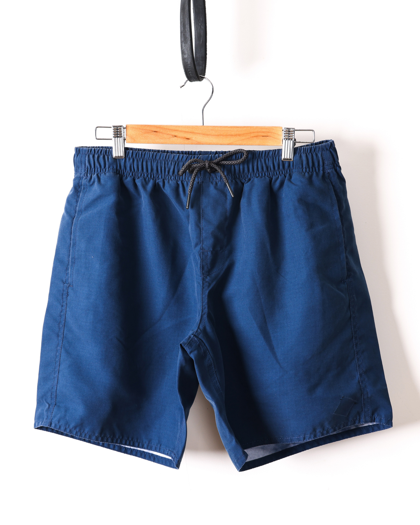 Supply Beach Short - Washed Navy