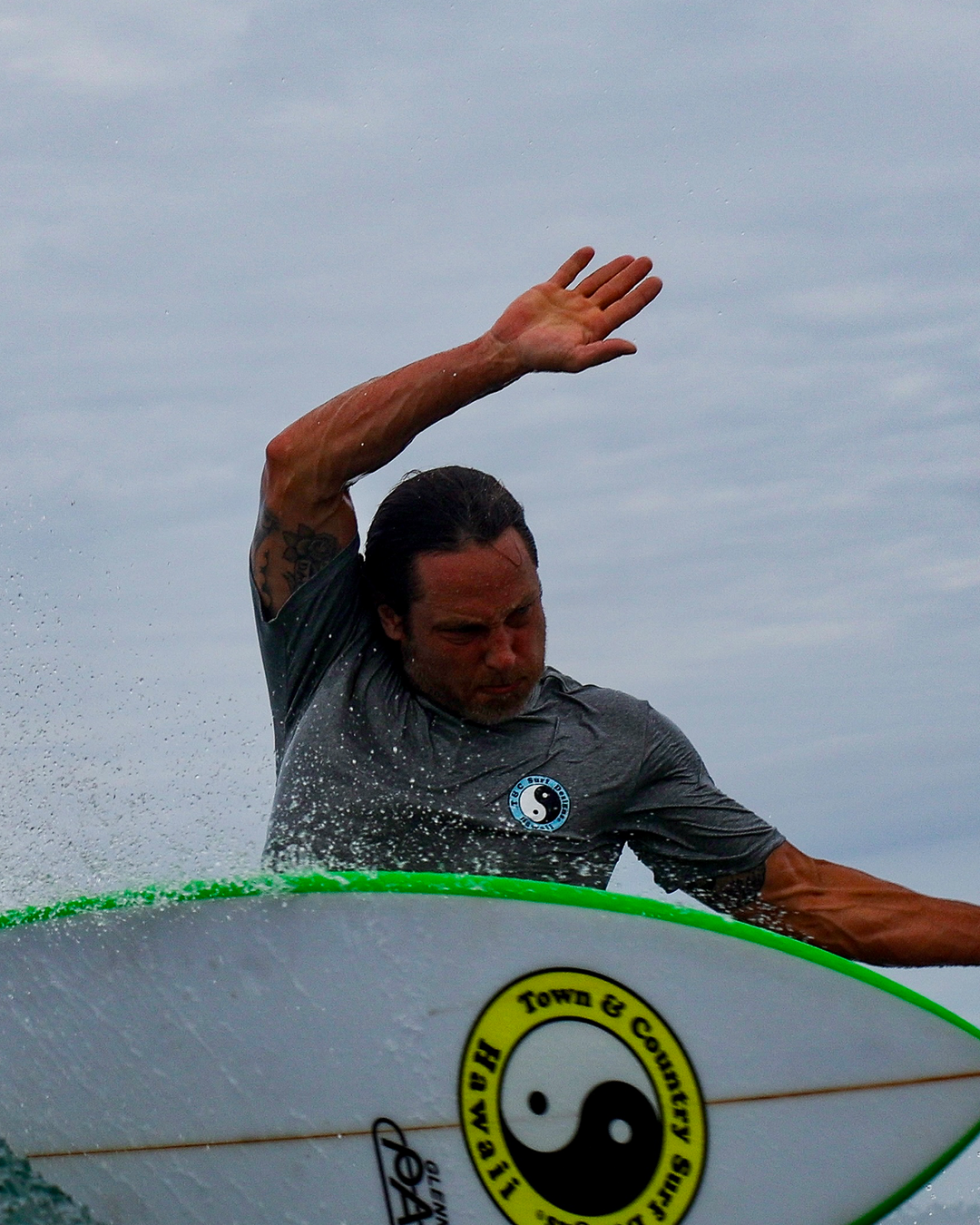 OG Logo Surf Tee UPF 50+ - Lt Grey Heather