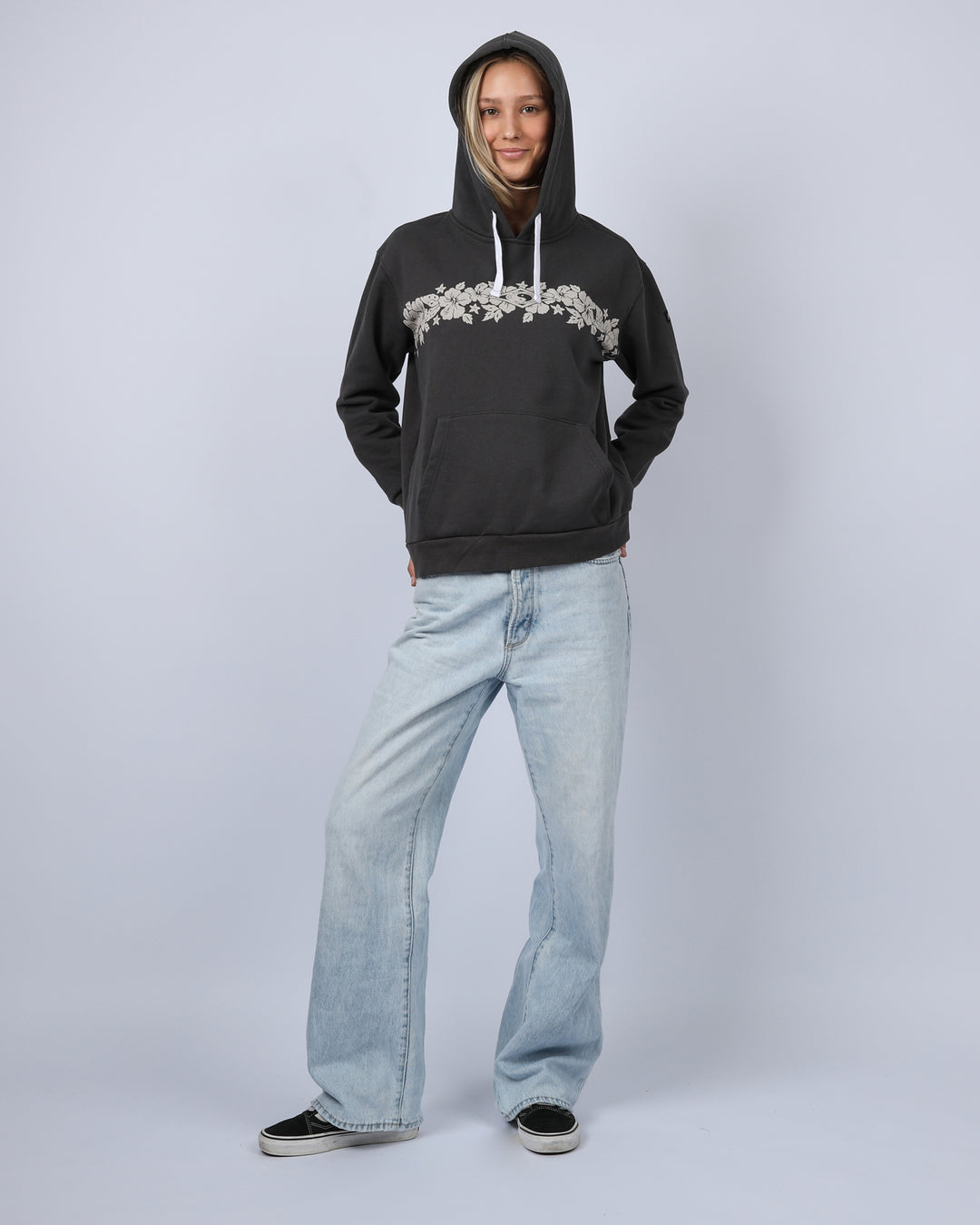 Hibiscus Pop Hood - Washed Black