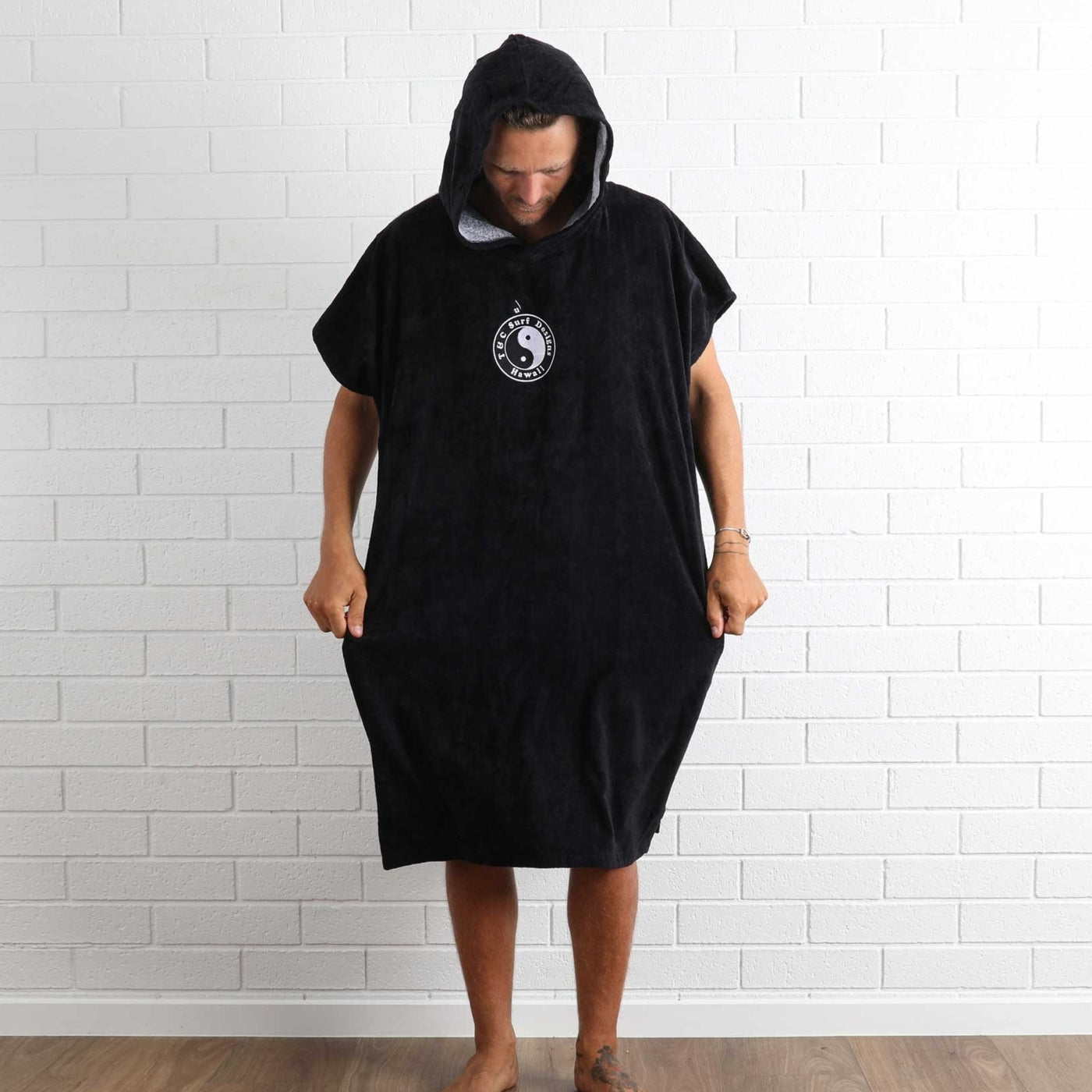Yin Yang Hooded Towel - Black